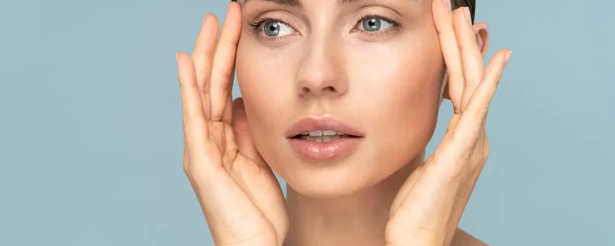 Comment retendre la peau du front sans chirurgie ?